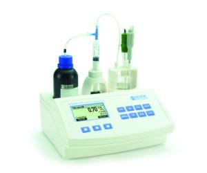 This mini titrator can more accurately test the titratable acidity in fruit juice.